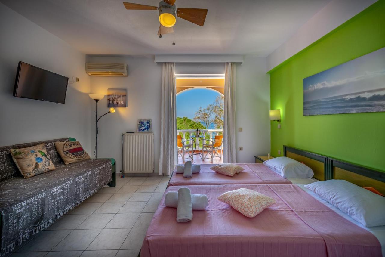 Seafront Spirit Apts Apartment Закинтос Екстериор снимка