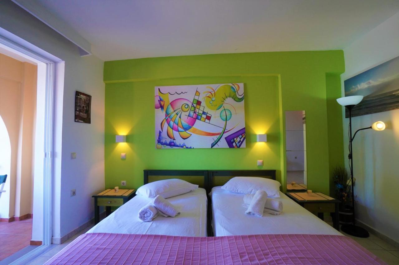 Seafront Spirit Apts Apartment Закинтос Екстериор снимка